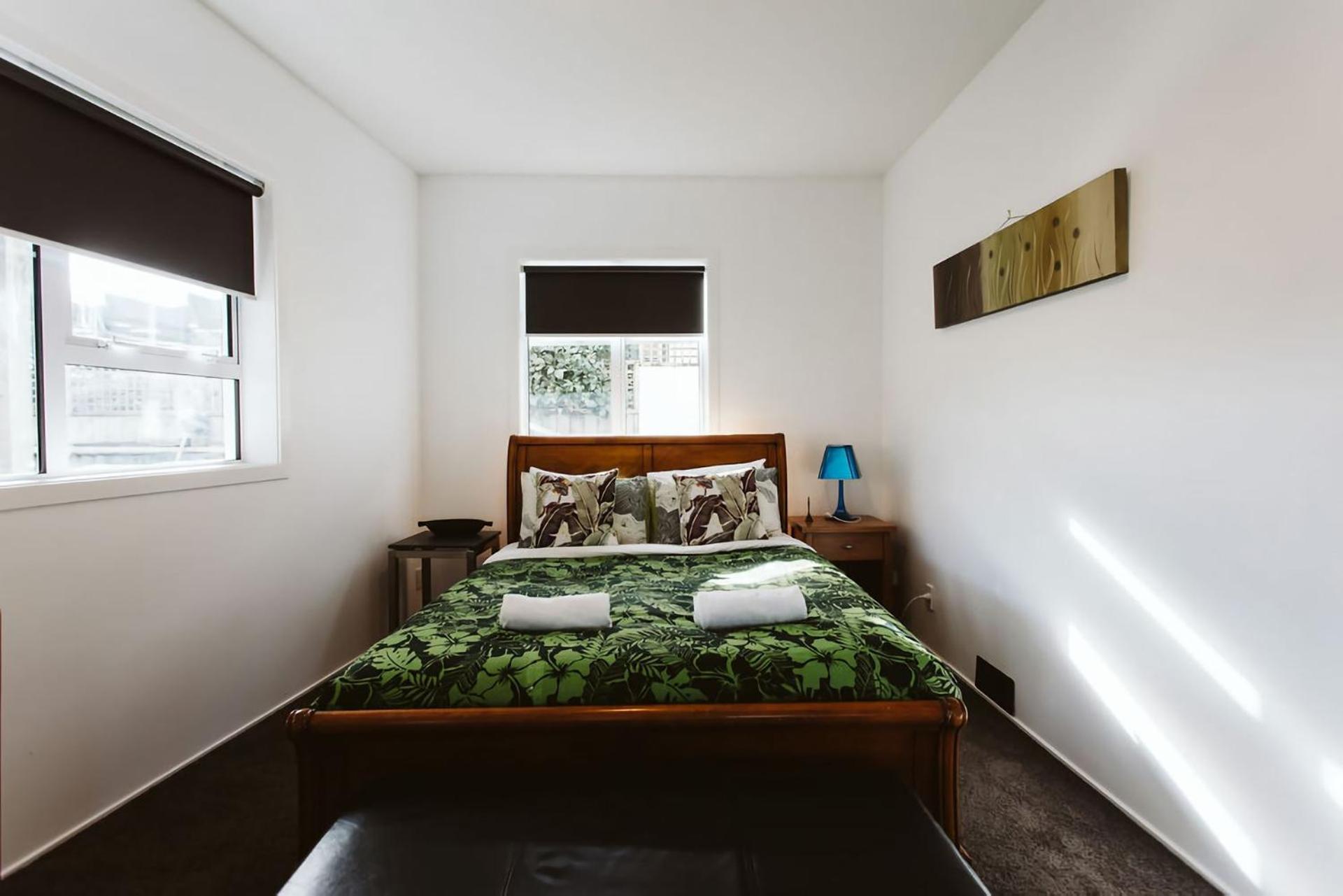 Surf Fitzroy Pet Friendly Villa นิวพลีมัธ ภายนอก รูปภาพ